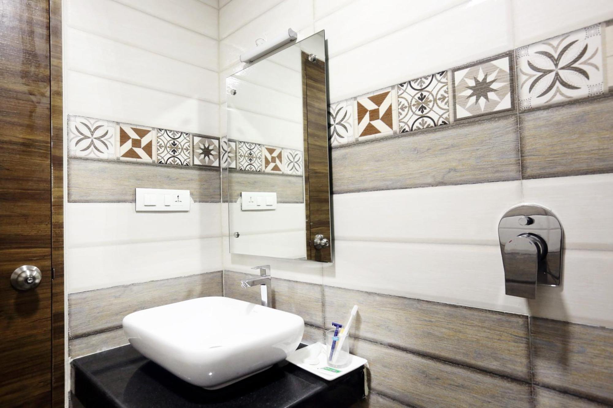 Kek Grand Pvt Ltd Hotel 3*